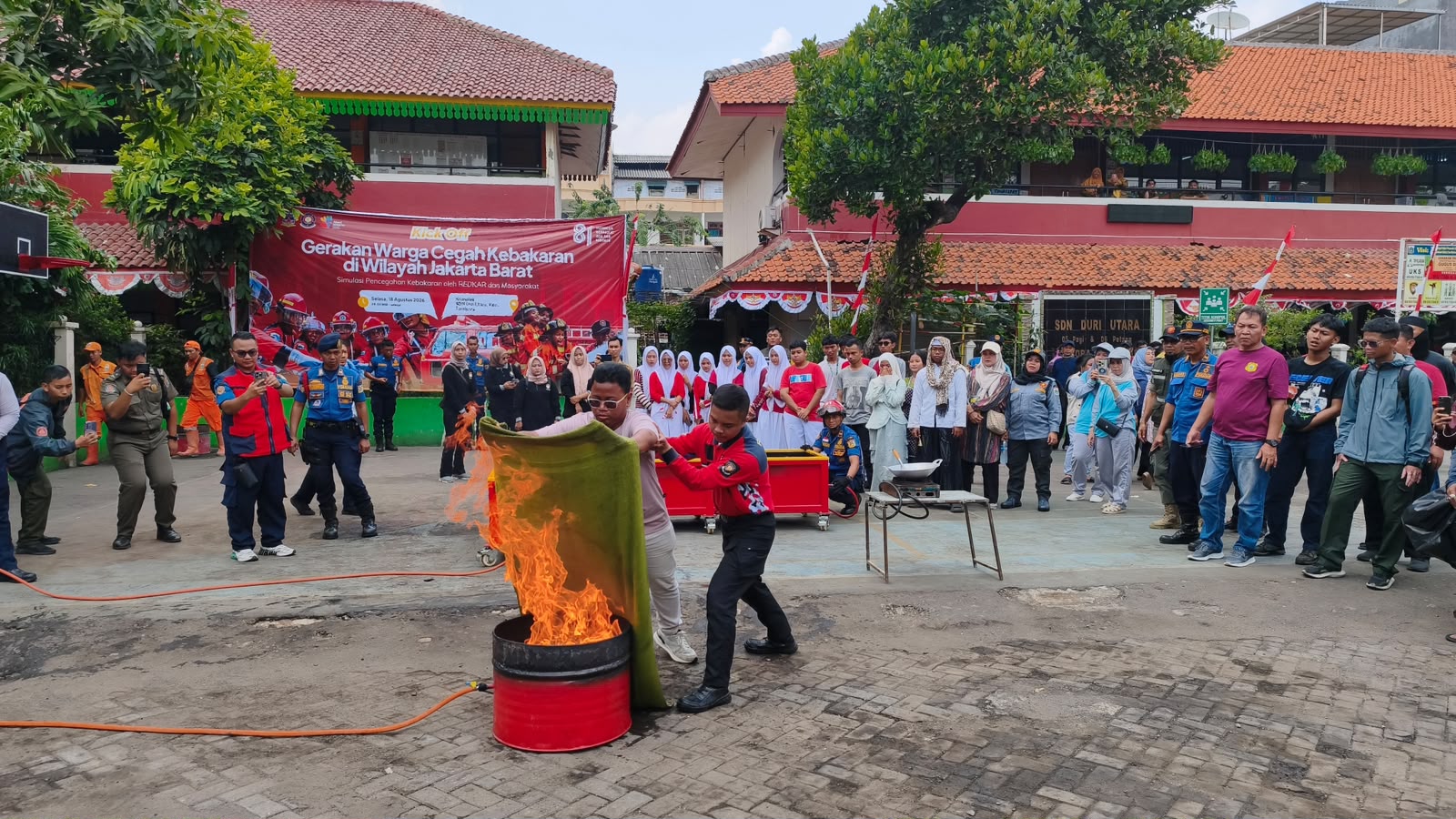 Gambar Konten